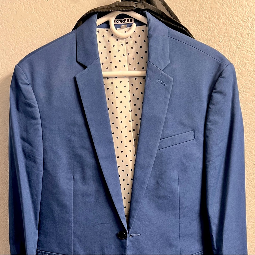Blue suit 💙